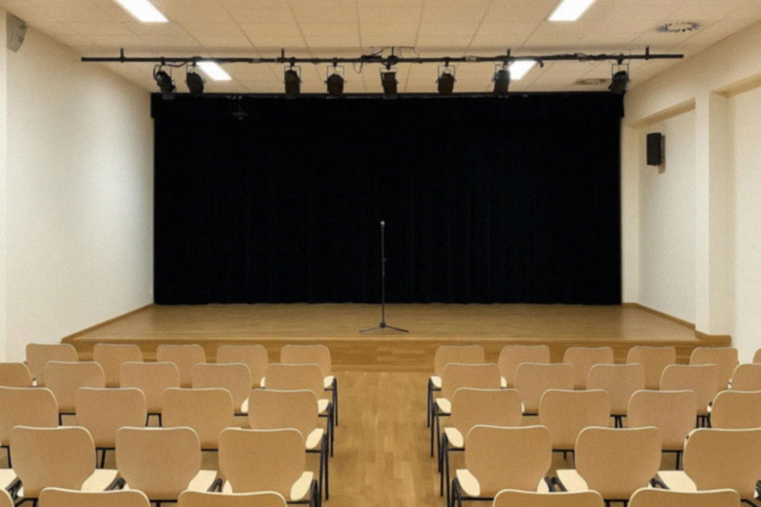 Walentynkowy spektakl „Pięć razy miłość” w Kraśniku